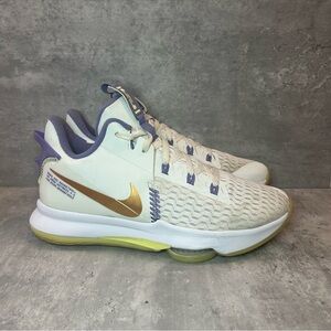Nike Lebron Witness 5 Basketball Shoes CQ9380-102 Mens sz 11.5 - white/purple